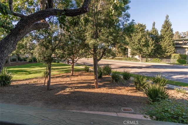 25811 Tournament H5, Valencia, CA 91355