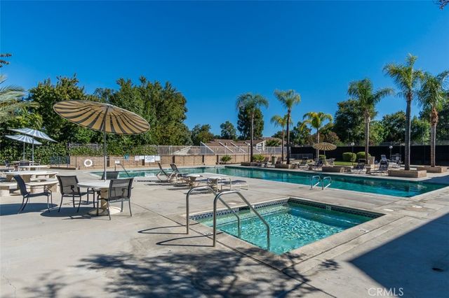 25811 Tournament H5, Valencia, CA 91355