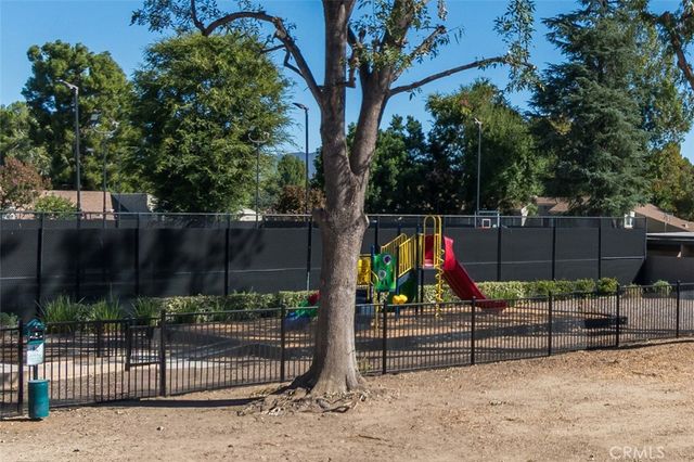 25811 Tournament H5, Valencia, CA 91355