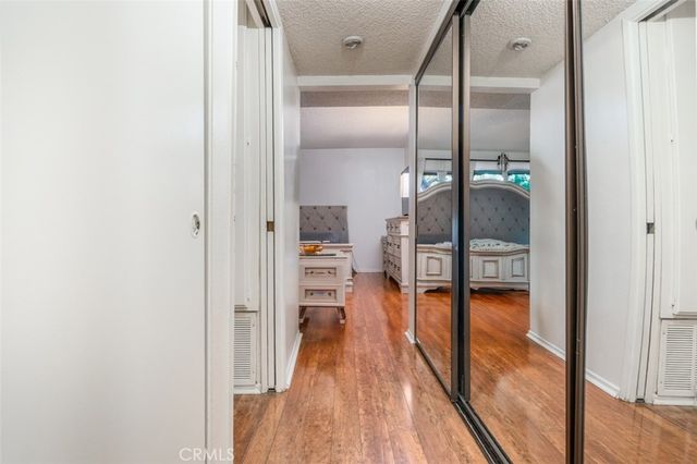 25811 Tournament H5, Valencia, CA 91355