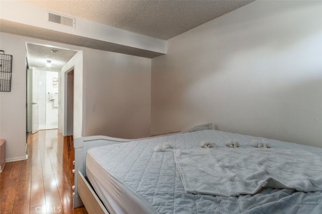 25811 Tournament H5, Valencia, CA 91355