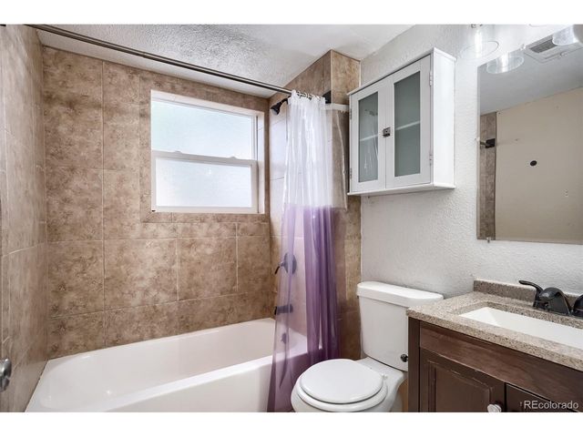 5542 Sable St, Denver, CO 80239