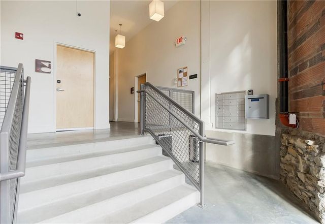 2120 Wyandotte Street 4, Kansas City, MO 64108