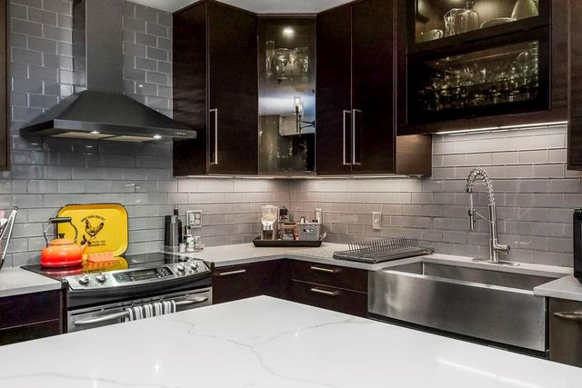 2120 Wyandotte Street 4, Kansas City, MO 64108