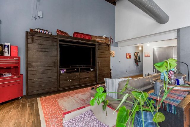 2120 Wyandotte Street 4, Kansas City, MO 64108