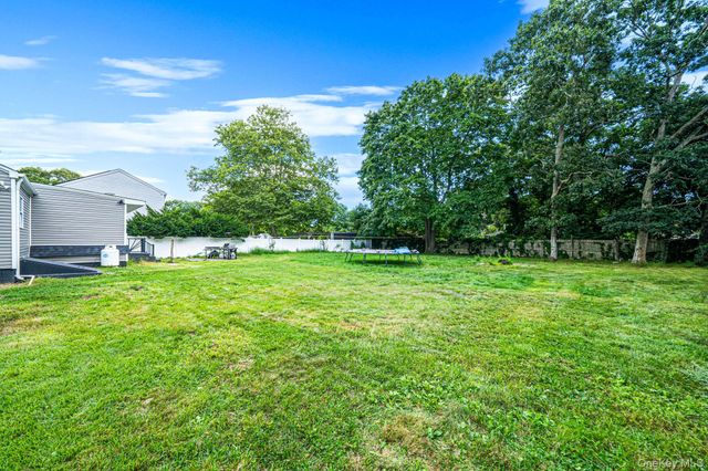 12 Allanwood Drive, Shirley, NY 11967