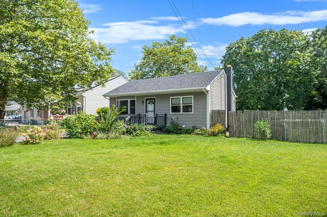 12 Allanwood Drive, Shirley, NY 11967