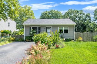 12 Allanwood Drive, Shirley, NY 11967