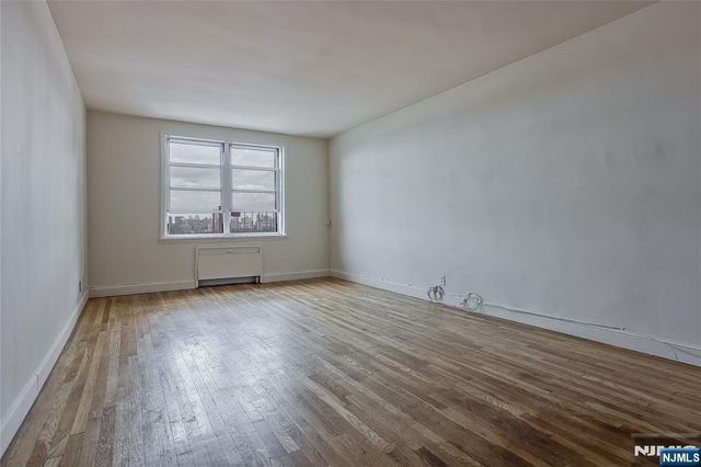 8400 JFK Blvd E 2B, North Bergen, NJ 07047