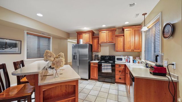 10434 N 6400 W, Highland, UT 84003