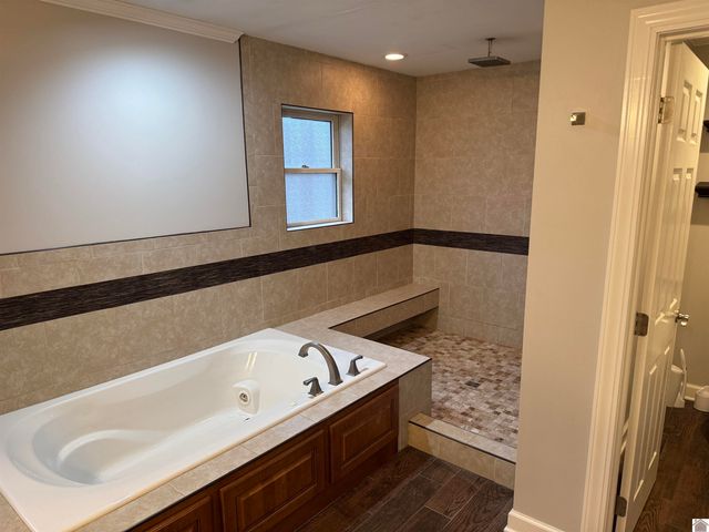 140 Pinebrook Drive, Paducah, KY 42001