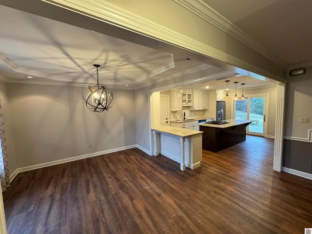 140 Pinebrook Drive, Paducah, KY 42001