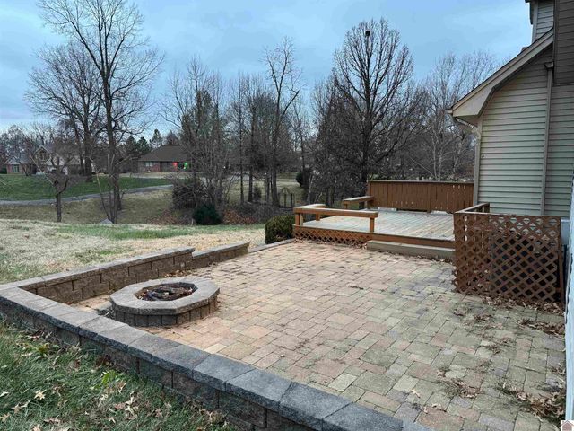 140 Pinebrook Drive, Paducah, KY 42001