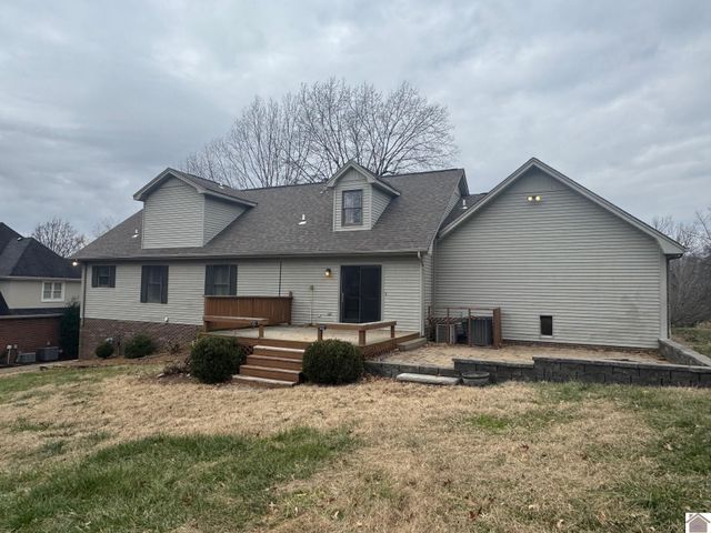 140 Pinebrook Drive, Paducah, KY 42001