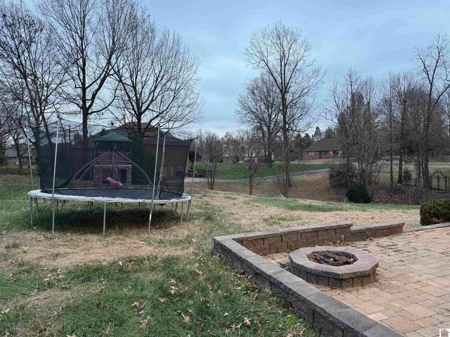 140 Pinebrook Drive, Paducah, KY 42001