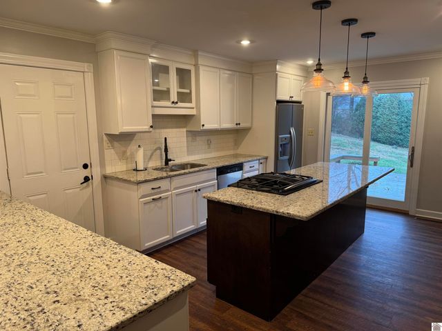 140 Pinebrook Drive, Paducah, KY 42001