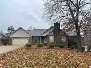 140 Pinebrook Drive, Paducah, KY 42001