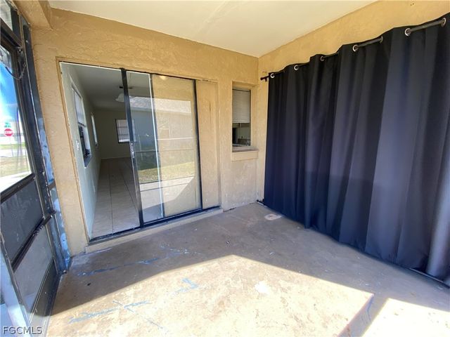 801 SE 5th AVE 2b, Cape Coral, FL 33990