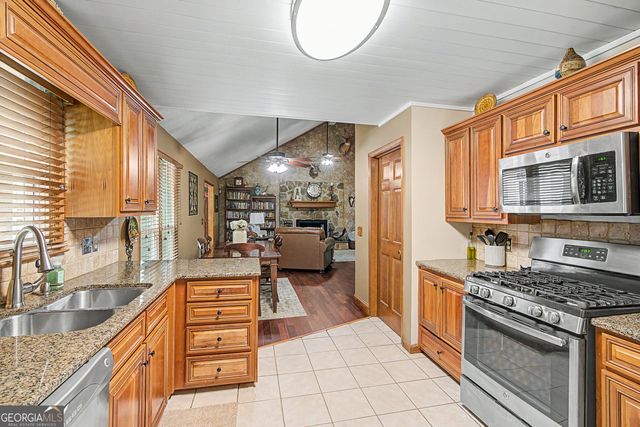 5270 Story Road, Powder Springs, GA 30127