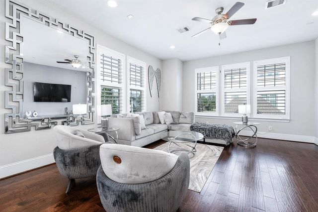 11027 Acorn Falls Drive, Houston, TX 77043