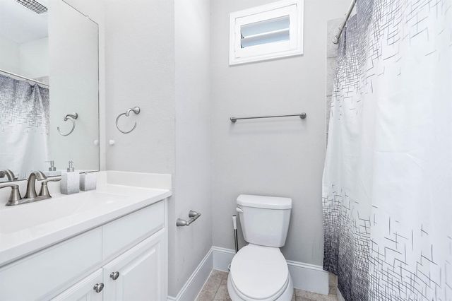 11027 Acorn Falls Drive, Houston, TX 77043