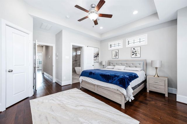 11027 Acorn Falls Drive, Houston, TX 77043