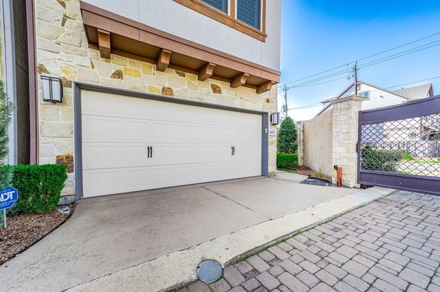 11027 Acorn Falls Drive, Houston, TX 77043