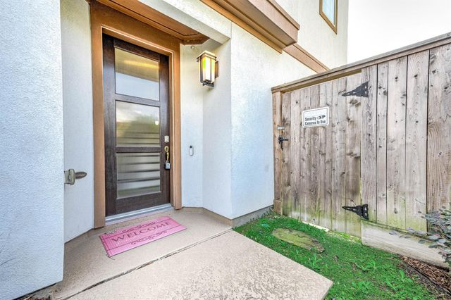 11027 Acorn Falls Drive, Houston, TX 77043