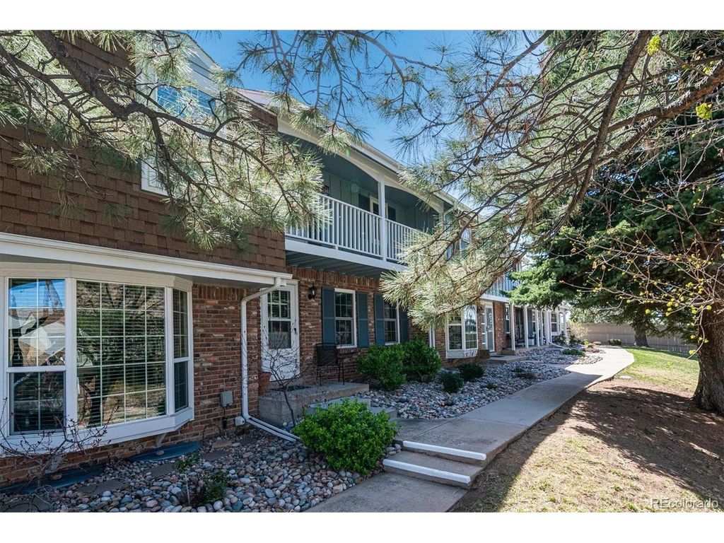 2437 E Geddes Pl, Centennial, CO 80122