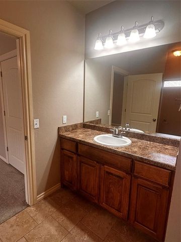 1011 SW 92nd Street, Oklahoma City, OK 73139