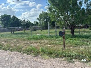 215 Lincoln Avenue, Edinburg, TX 78542