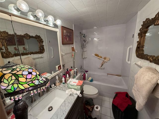 4250 Galt Ocean Drive 11J, Fort Lauderdale, FL 33308