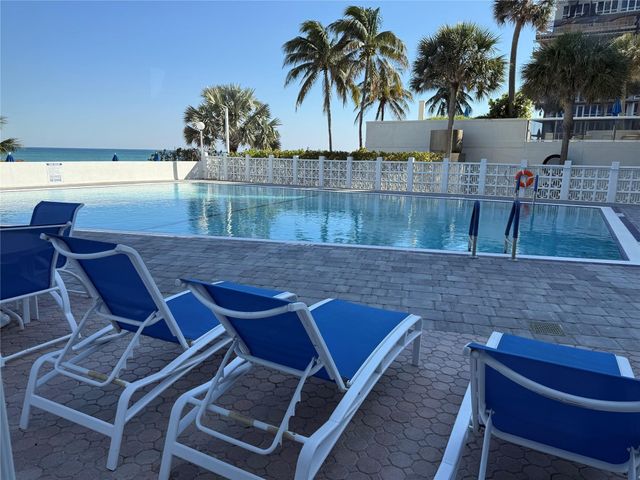 4250 Galt Ocean Drive 11J, Fort Lauderdale, FL 33308