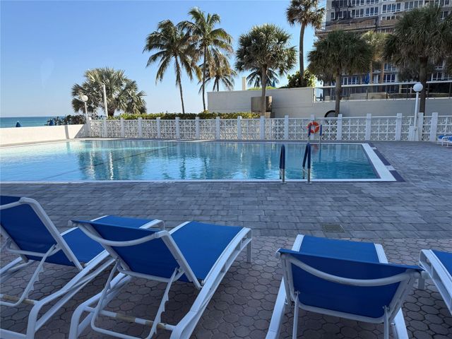 4250 Galt Ocean Drive 11J, Fort Lauderdale, FL 33308