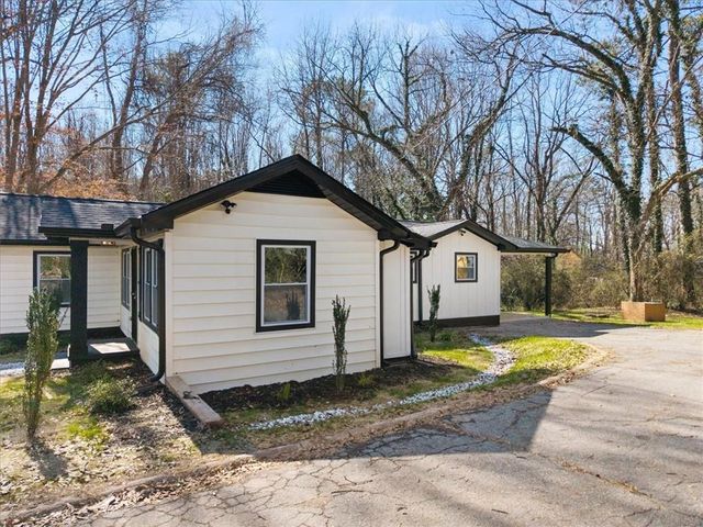 1027 N Born Road, Stone Mountain, GA 30088