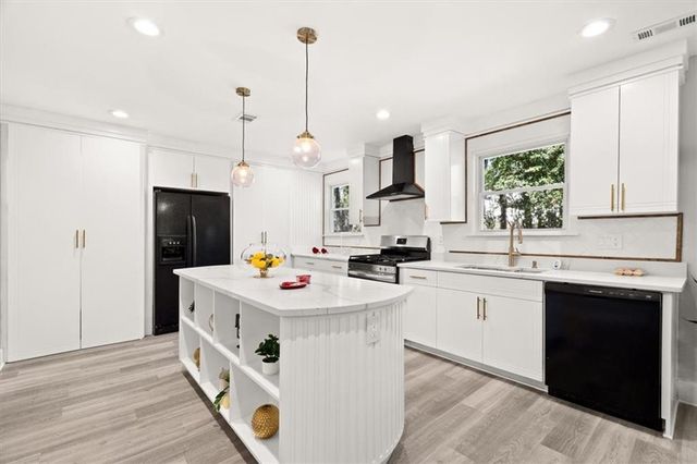 1027 N Born Road, Stone Mountain, GA 30088