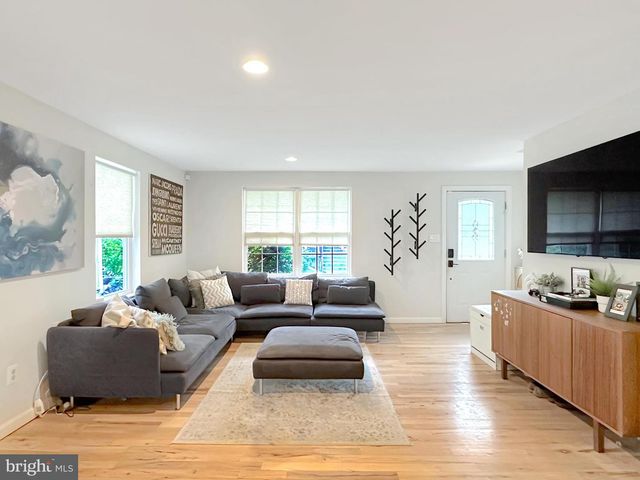 717 BROOK ST, Bryn Mawr, PA 19010