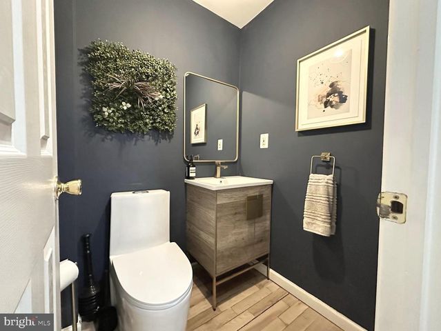 717 BROOK ST, Bryn Mawr, PA 19010