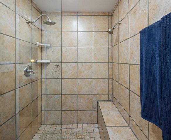 408 Silver Spur, Horseshoe Bay, TX 78657