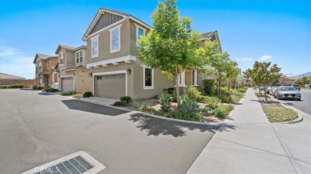 16537 Monteviejo, Fontana, CA 92336