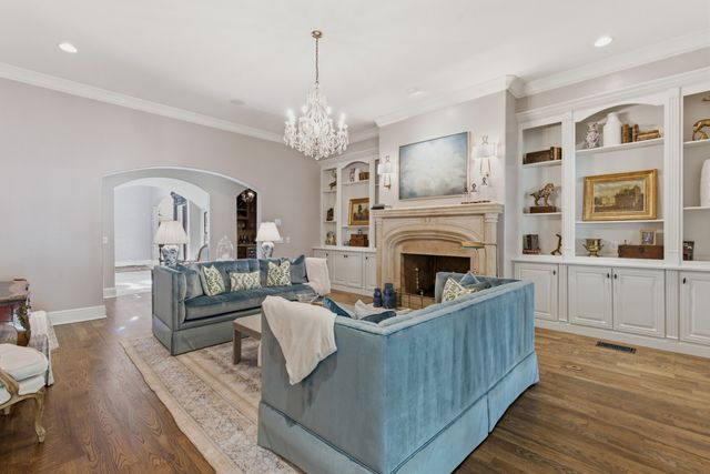 1606 Whispering Hills Dr, Franklin, TN 37069