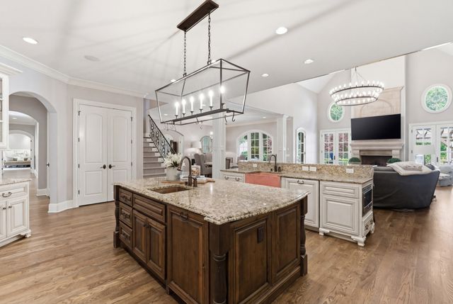 1606 Whispering Hills Dr, Franklin, TN 37069