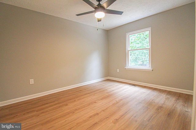 1036 DARTMOUTH RD, Waldorf, MD 20602