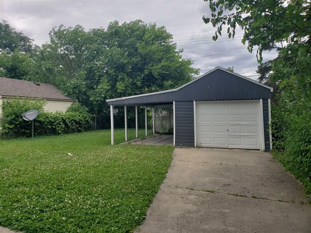 19171 Kenosha Street, Harper Woods, MI 48225