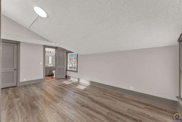 1270 SW Lane ST, Topeka, KS 66604