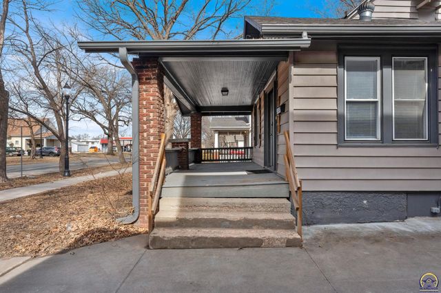 1270 SW Lane ST, Topeka, KS 66604