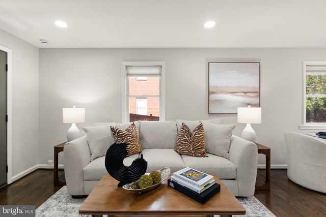 2314 VICTORY DR, Alexandria, VA 22303
