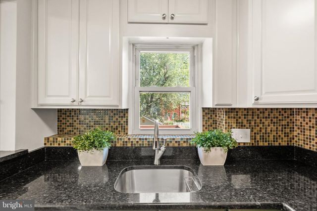2314 VICTORY DR, Alexandria, VA 22303
