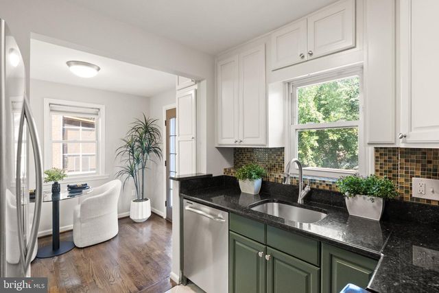 2314 VICTORY DR, Alexandria, VA 22303