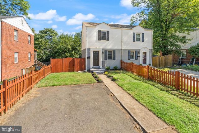 2314 VICTORY DR, Alexandria, VA 22303